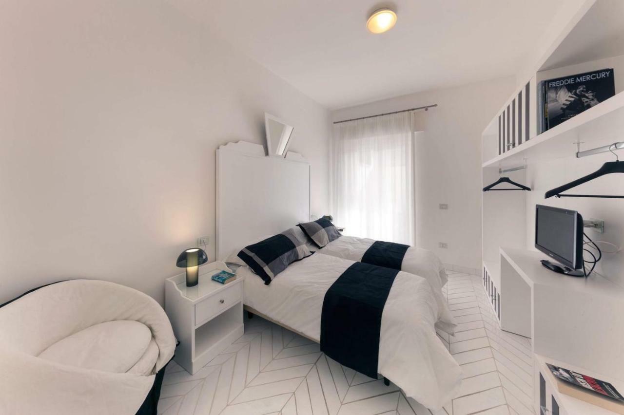 Appartamento Lory House Sorrento Esterno foto